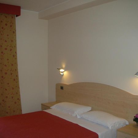 Hotel La Tartaruga Roseto Degli Abruzzi Extérieur photo