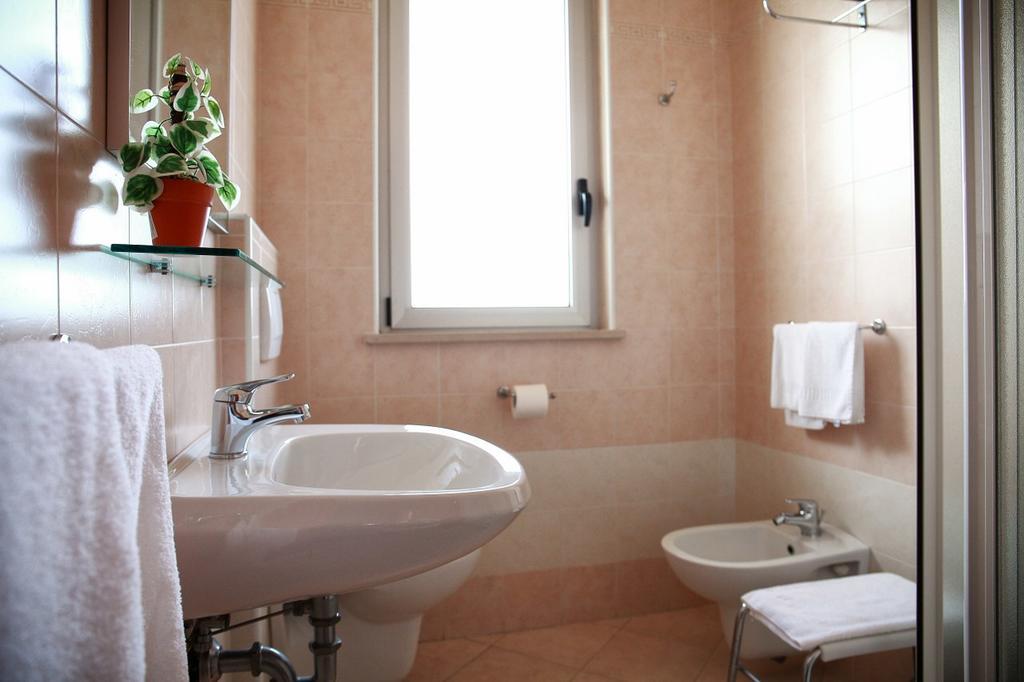Hotel La Tartaruga Roseto Degli Abruzzi Extérieur photo
