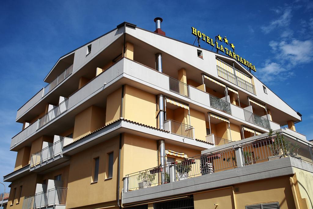 Hotel La Tartaruga Roseto Degli Abruzzi Extérieur photo